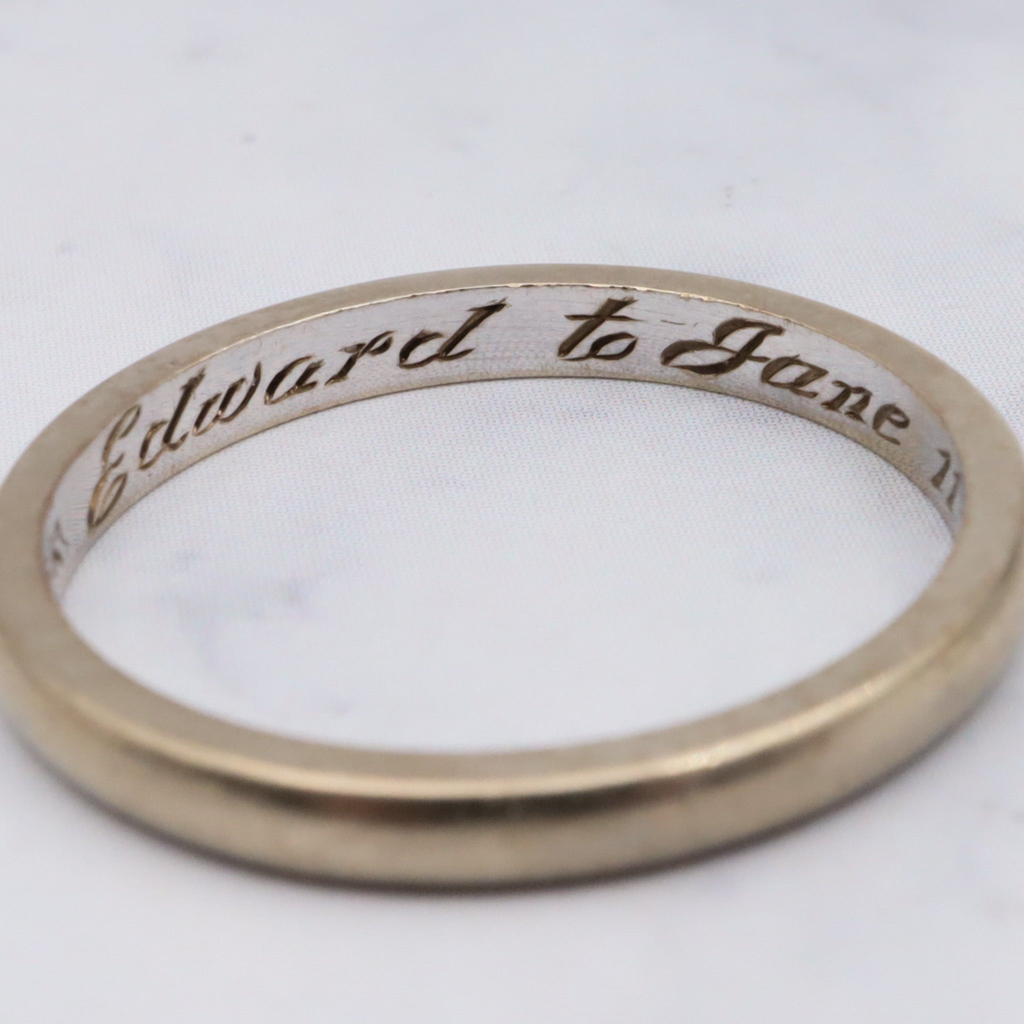 Vintage 1965 14k white gold 2mm band inscribed "Edward to Jane" size 5.75